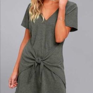 Lulu’s Medium grey shirt dress with tie Medium